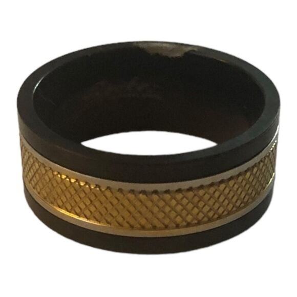 New gold and black spinners ring size 12 - Picture 2 of 6